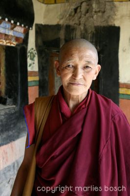 2010-nuns-ladakh-014