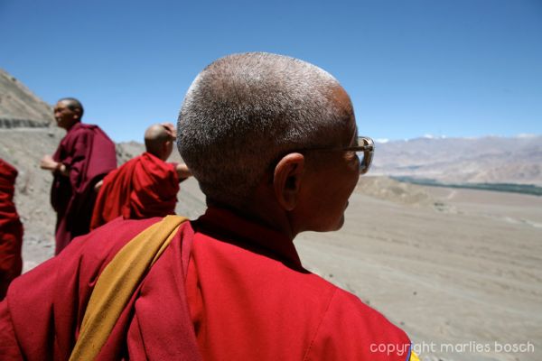 2010-nuns-ladakh-029