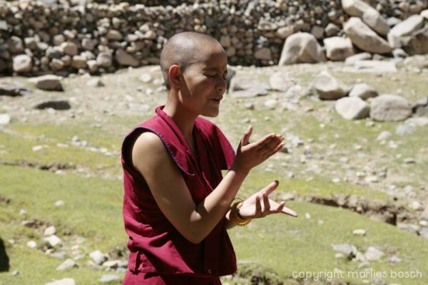 2010-nuns-ladakh-031