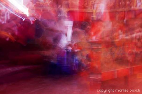 2011-nuns-abstract-005